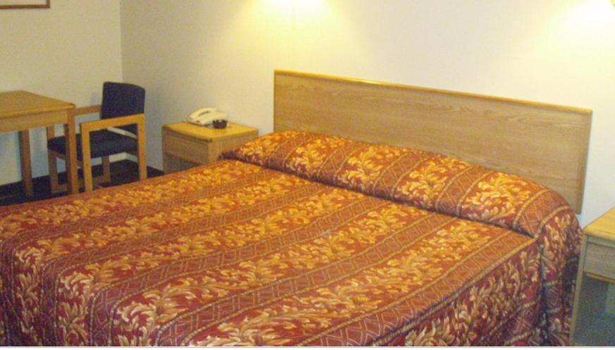 וויצ'יטה Pawnee Inn חדר תמונה